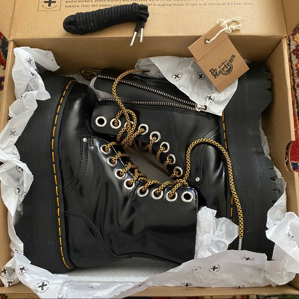 Dr Martens Jadon Max platform patent leather boots